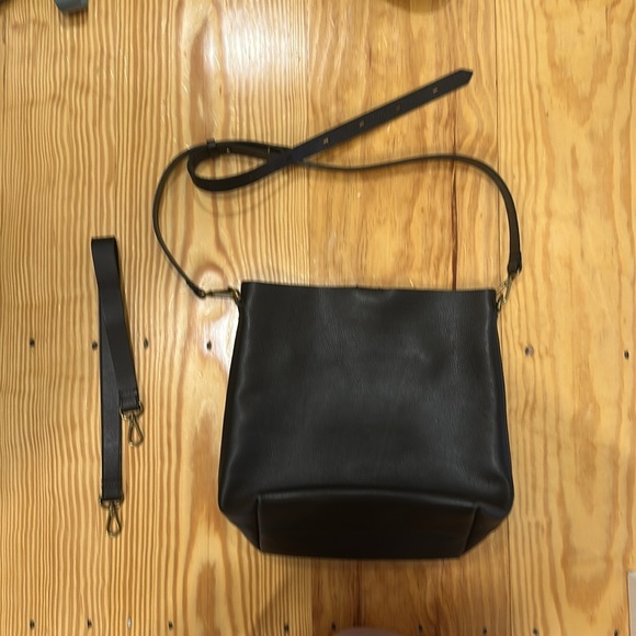 Madewell Black Leather Bucket Bag - Picture 14 of 15